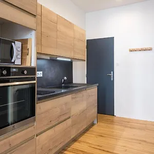 https://nouveau-studio-neuf-charme-de-l-ancien-balcon-netflix-4k.midi-pyreneeshotels.com